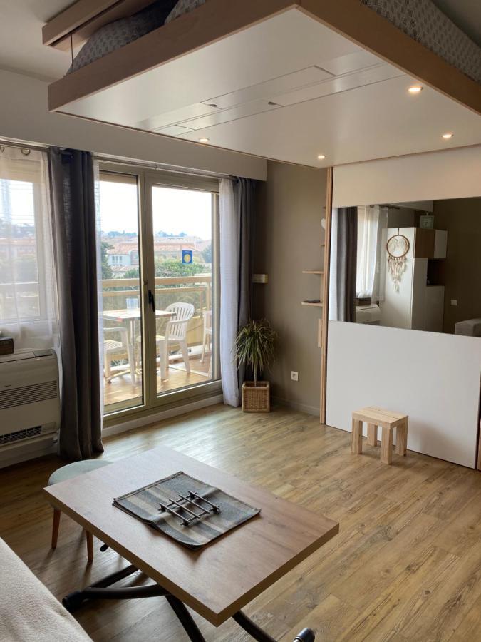 Le Petit Mouchoir Et Son Garage Lägenhet Sainte-Maxime Exteriör bild